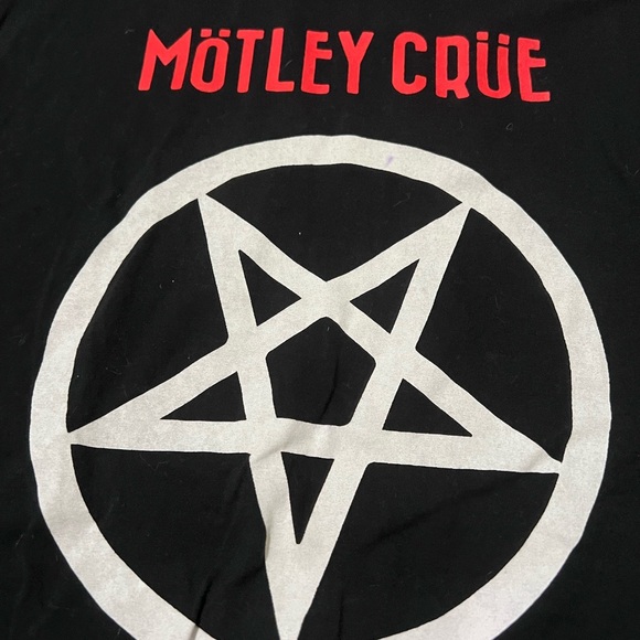 Motley Crue tee - Picture 2 of 3